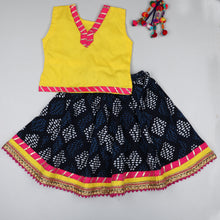 Load image into Gallery viewer, Yellow and Indigo Girls Lehenga Set
