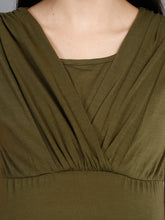 Load image into Gallery viewer, Neckline Detail