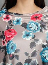 Load image into Gallery viewer, Neckline Detail